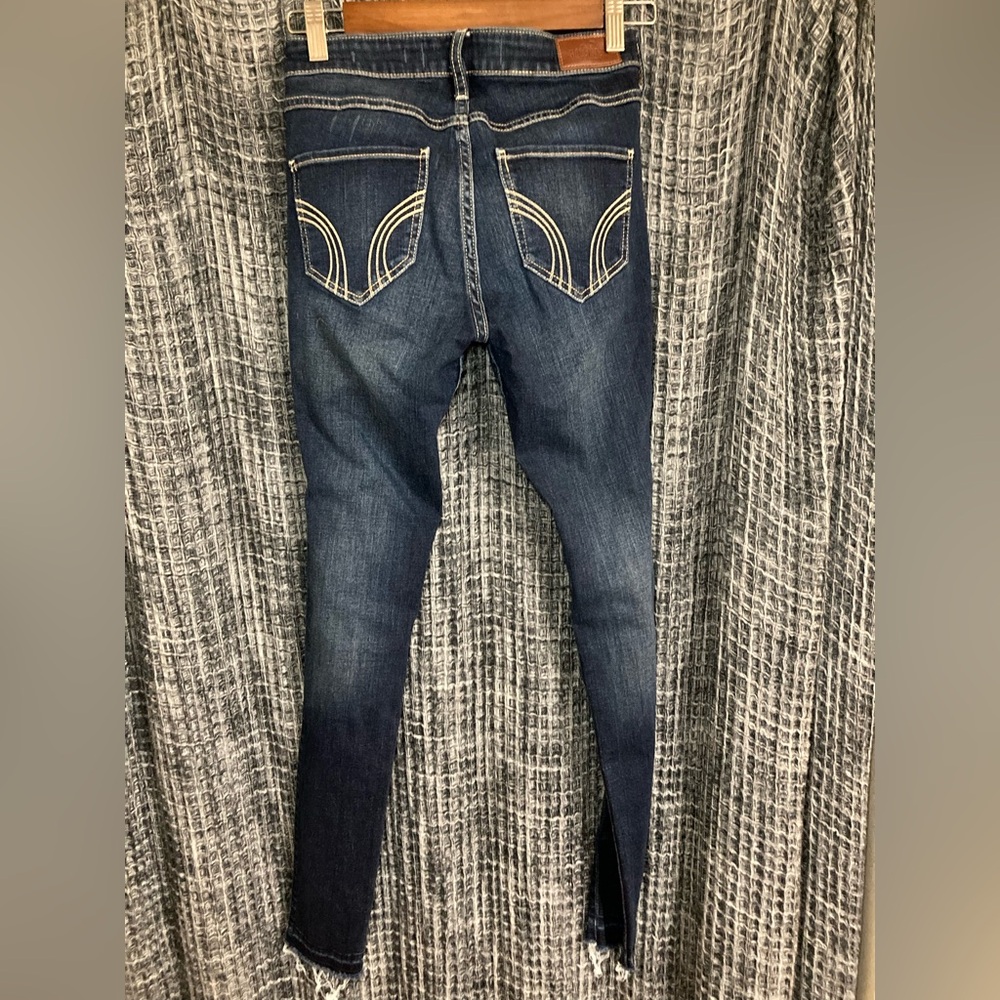 Distressed Blue Jeans - Picture 7 of 9